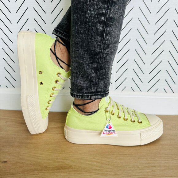 ⭐Converse Chuck Taylor All Star Lift Platform Low 8.5 Womens Shoes Green A09913F - Picture 1 of 15